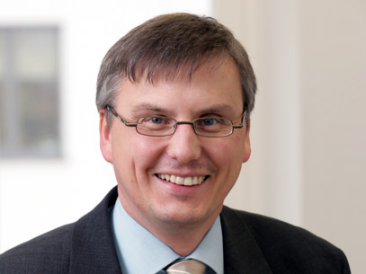 Dr. Ulrich Hoppe