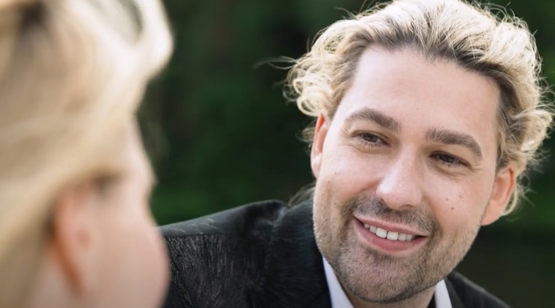 Hörgeräte erleben: Star-Violinist David Garrett mit Moderatorin Tanja Bülter